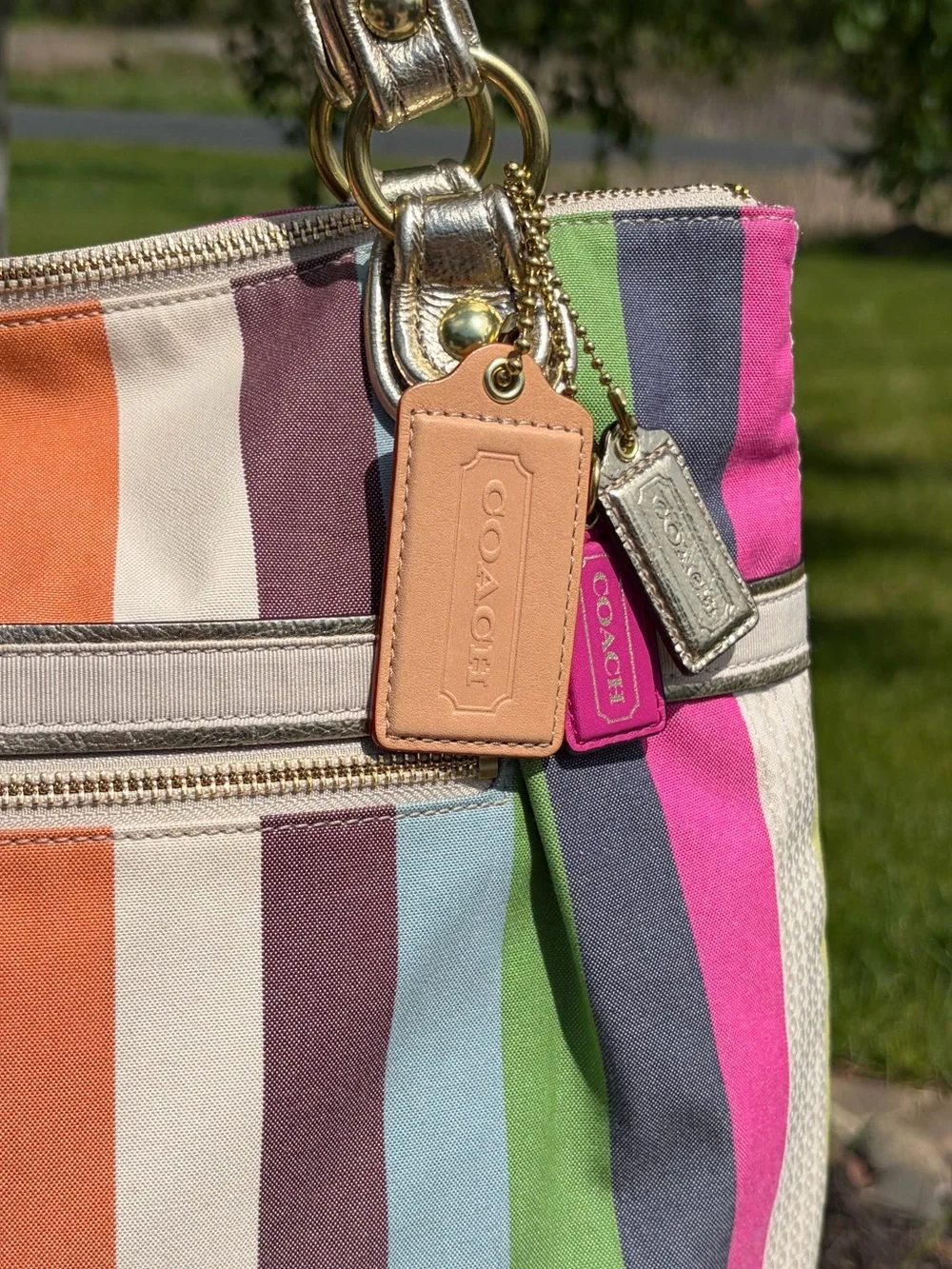 Coach Poppy Glam Tote Legacy Stripe Sequin 19021 Like New